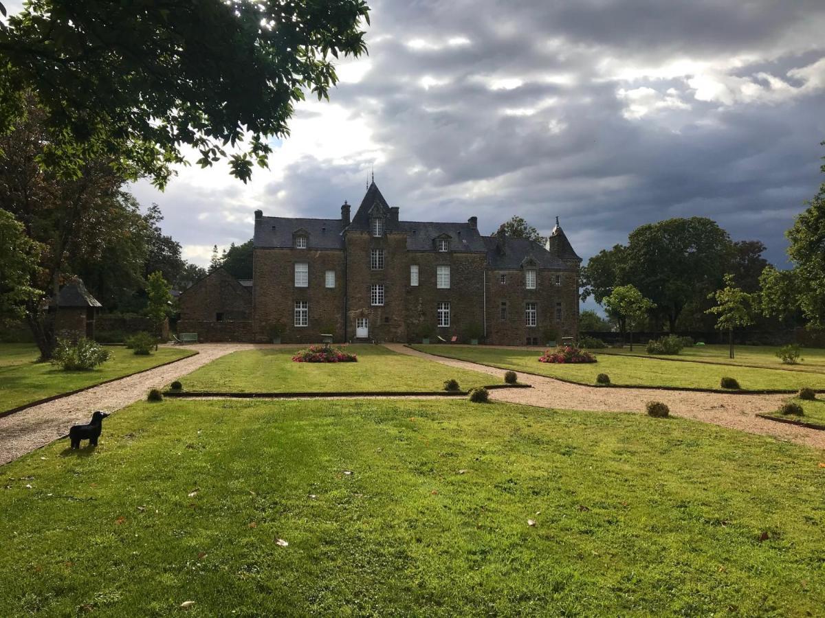 Chateau De Cadouzan Saint-Dolay Luaran gambar